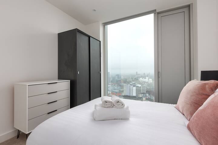 Sky High Living gallery image 5