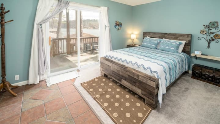 Chambre principale avec accès au pont inférieur