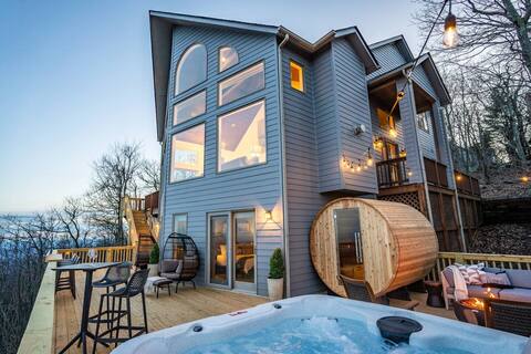 Designer Home w/ Incredible Views, Sleeps 16