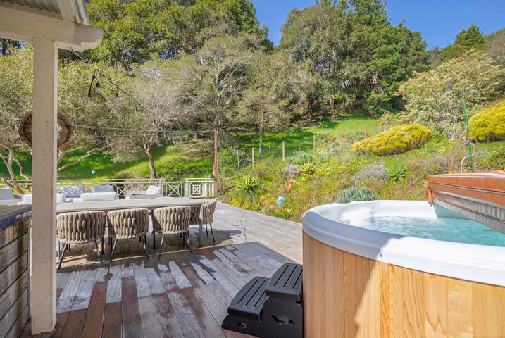 Serene Mountain Home with Ocean View! gallery image 5