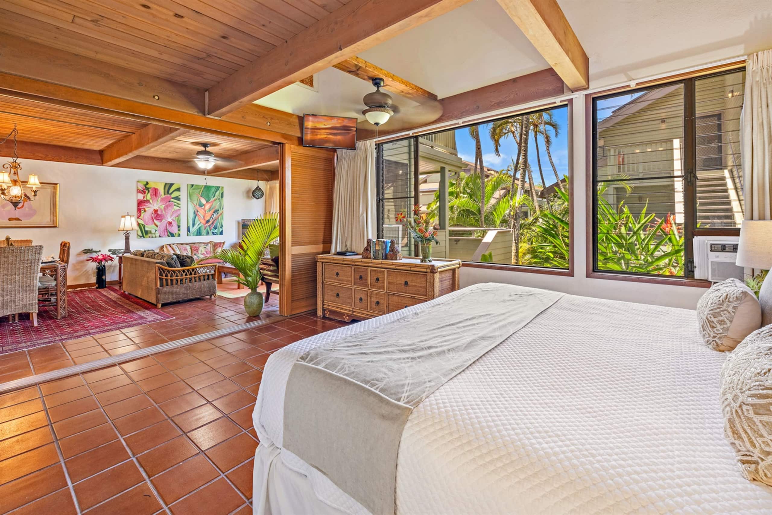 Condo in Lahaina · ★5.0 · 3 bedrooms · 6 beds · 3 baths - Image 5