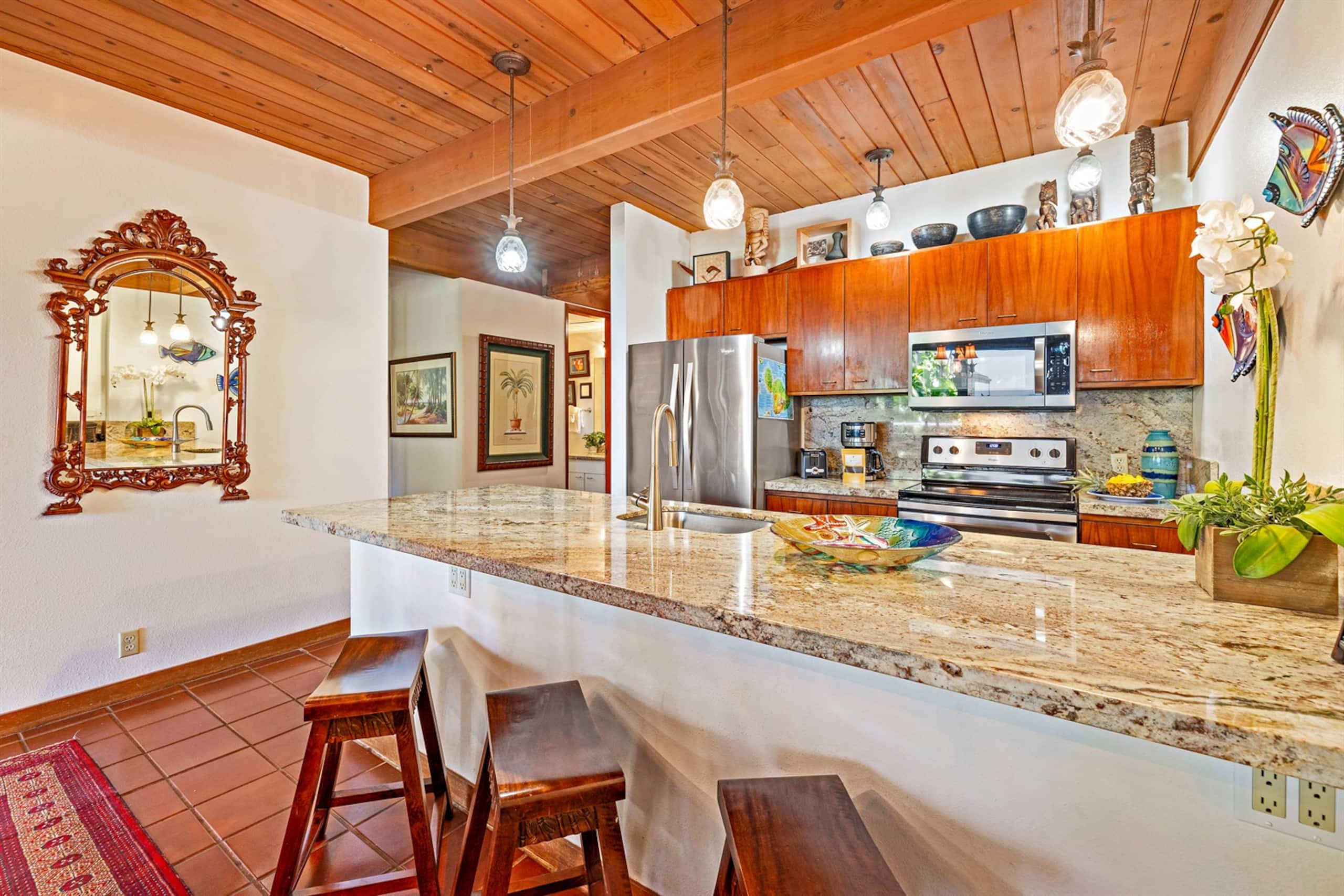 Condo in Lahaina · ★5.0 · 3 bedrooms · 6 beds · 3 baths - Image 17