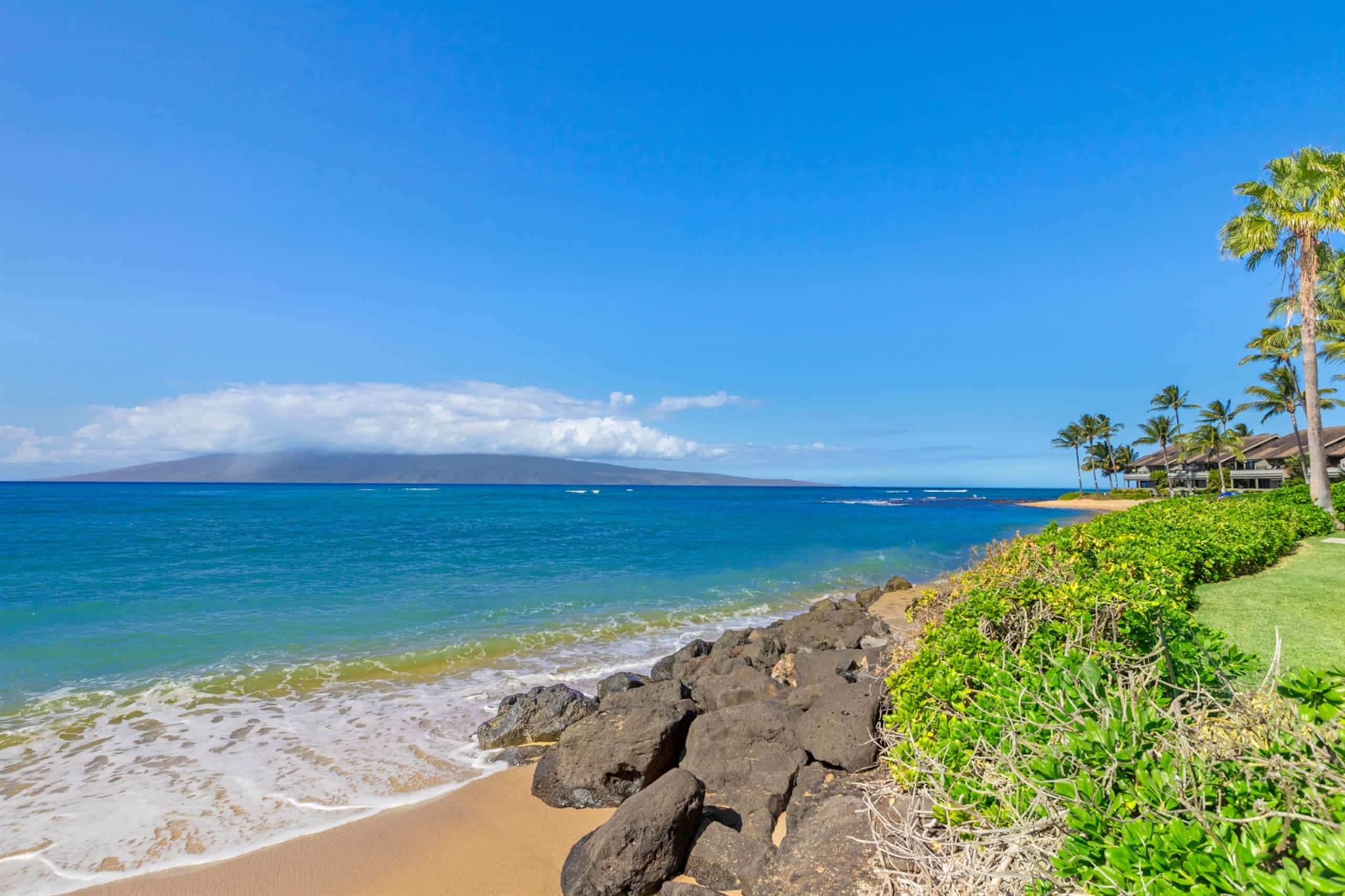 Condo in Lahaina · ★5.0 · 3 bedrooms · 6 beds · 3 baths - Image 48