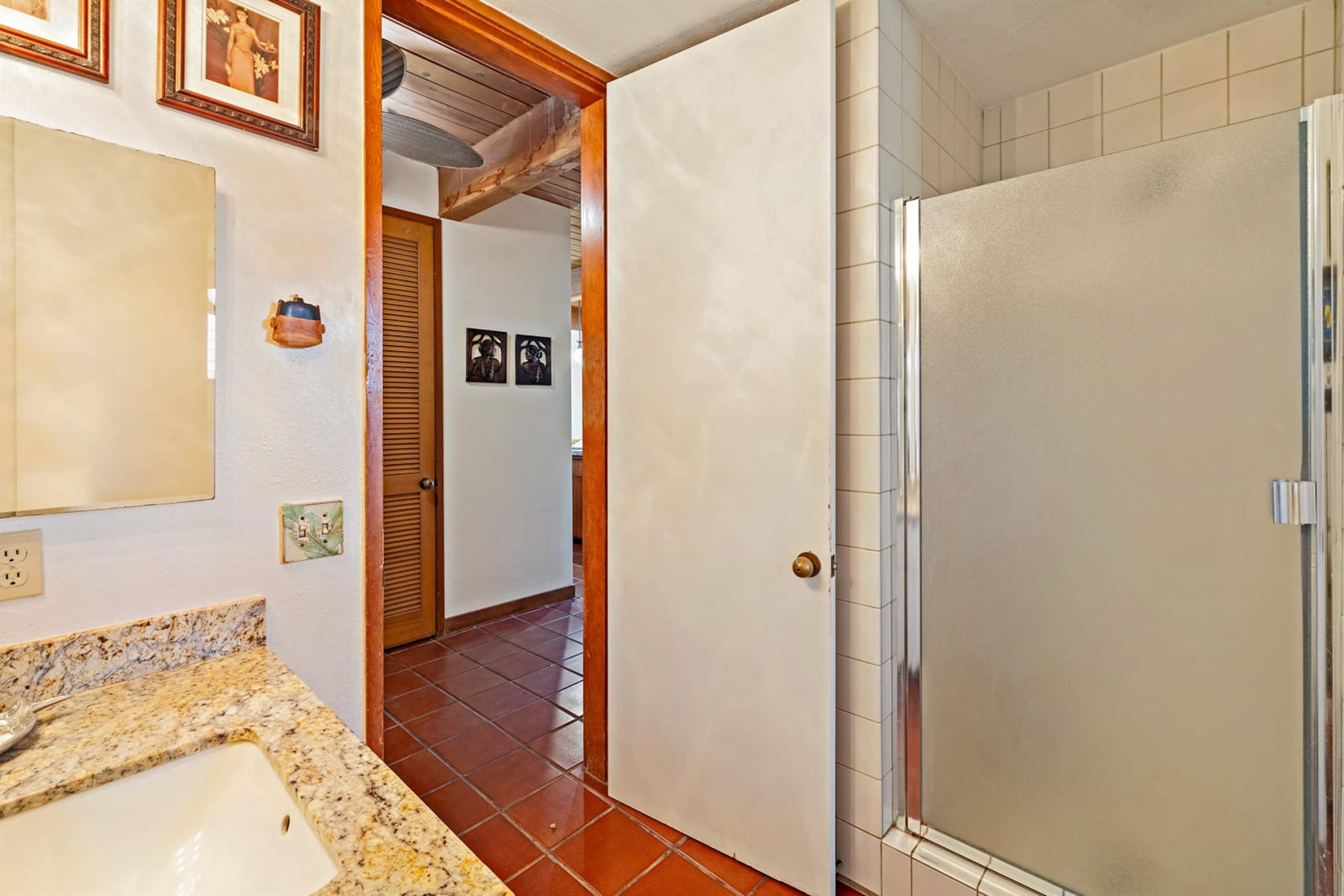 Condo in Lahaina · ★5.0 · 3 bedrooms · 6 beds · 3 baths - Image 32