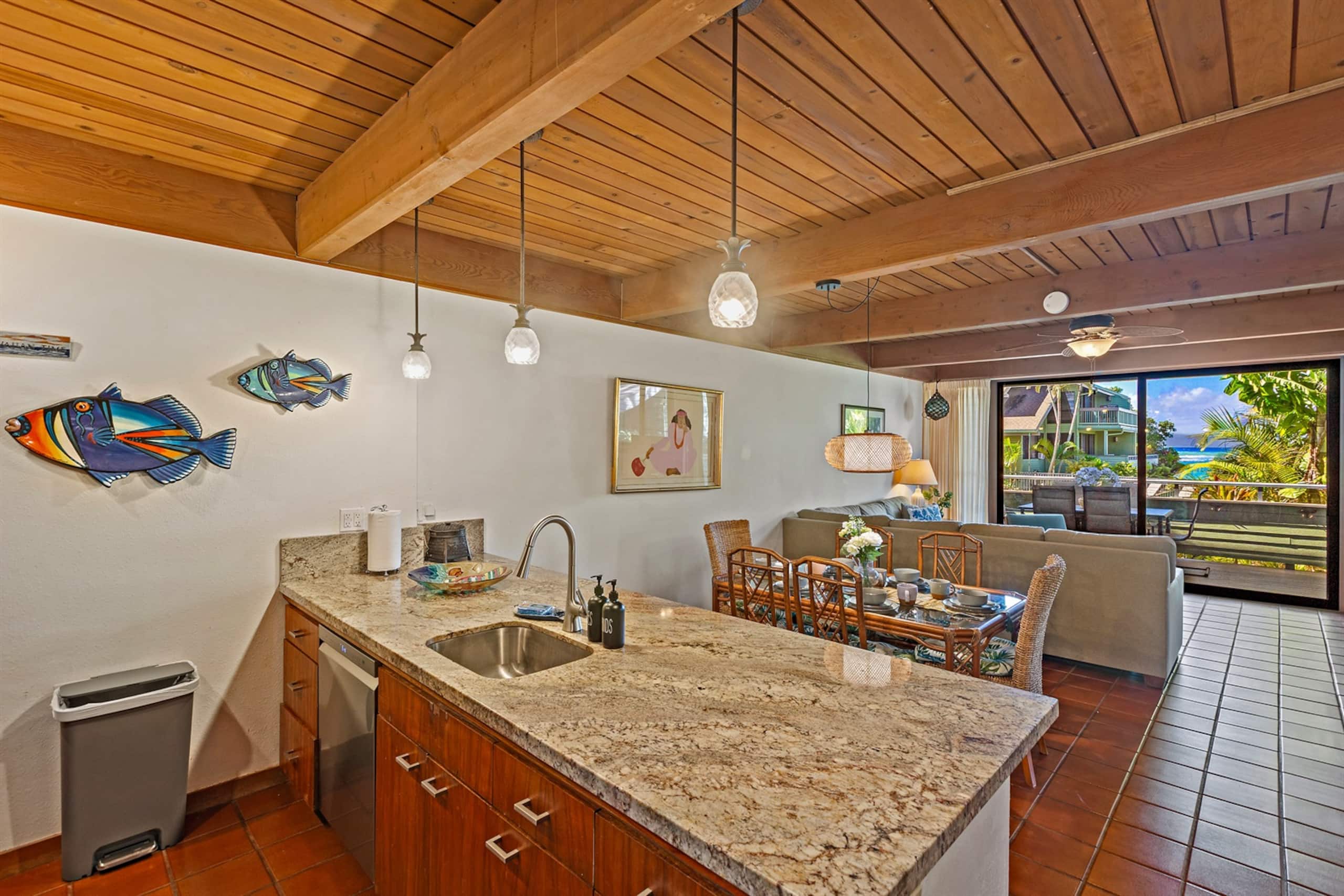 Condo in Lahaina · ★5.0 · 3 bedrooms · 6 beds · 3 baths - Image 14