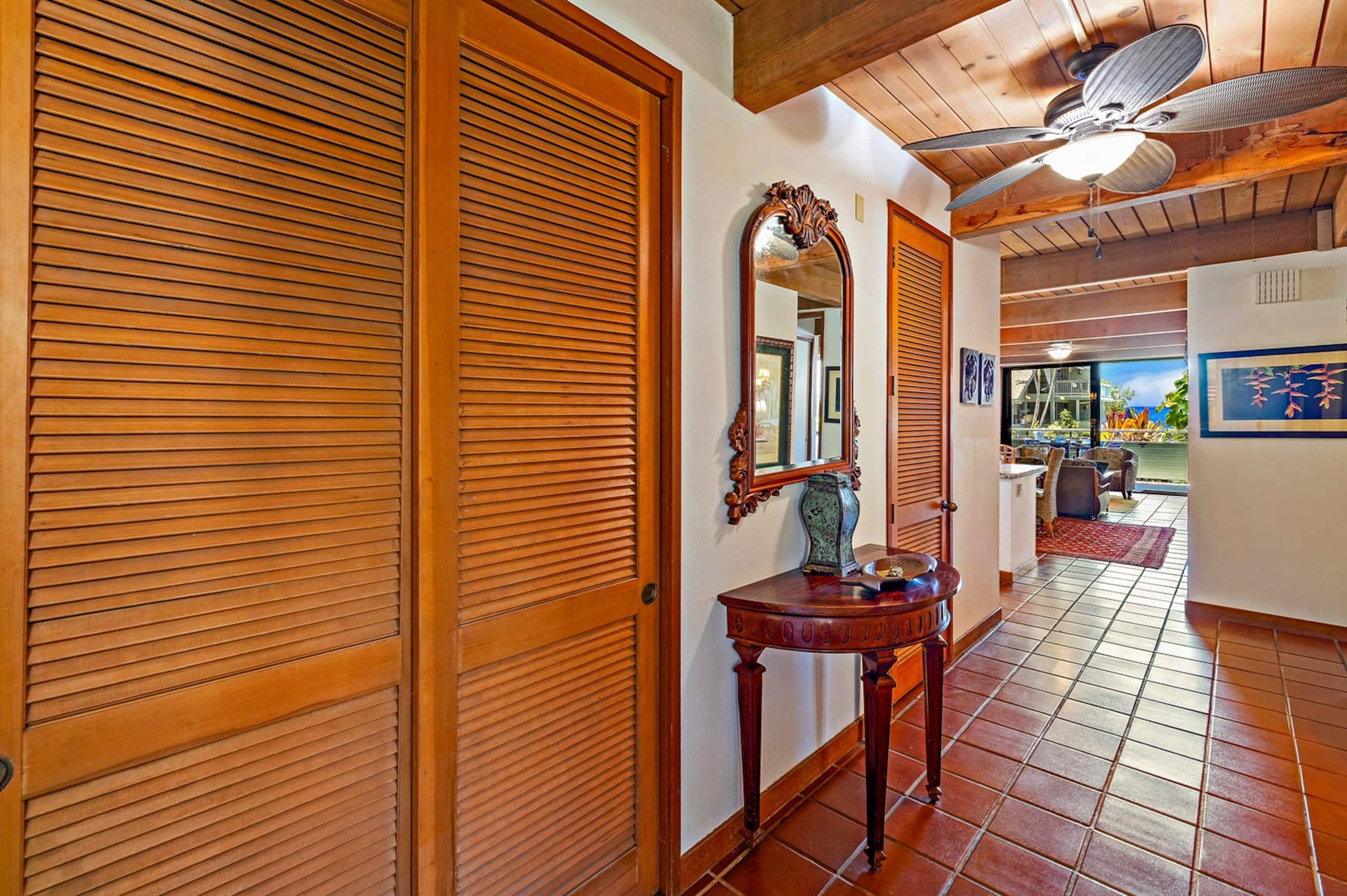 Condo in Lahaina · ★5.0 · 3 bedrooms · 6 beds · 3 baths - Image 35