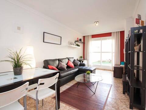 Popular Airbnb listing: H2M Antigua Plaza de Toros with lovely patio in Plaza De Toros Vieja