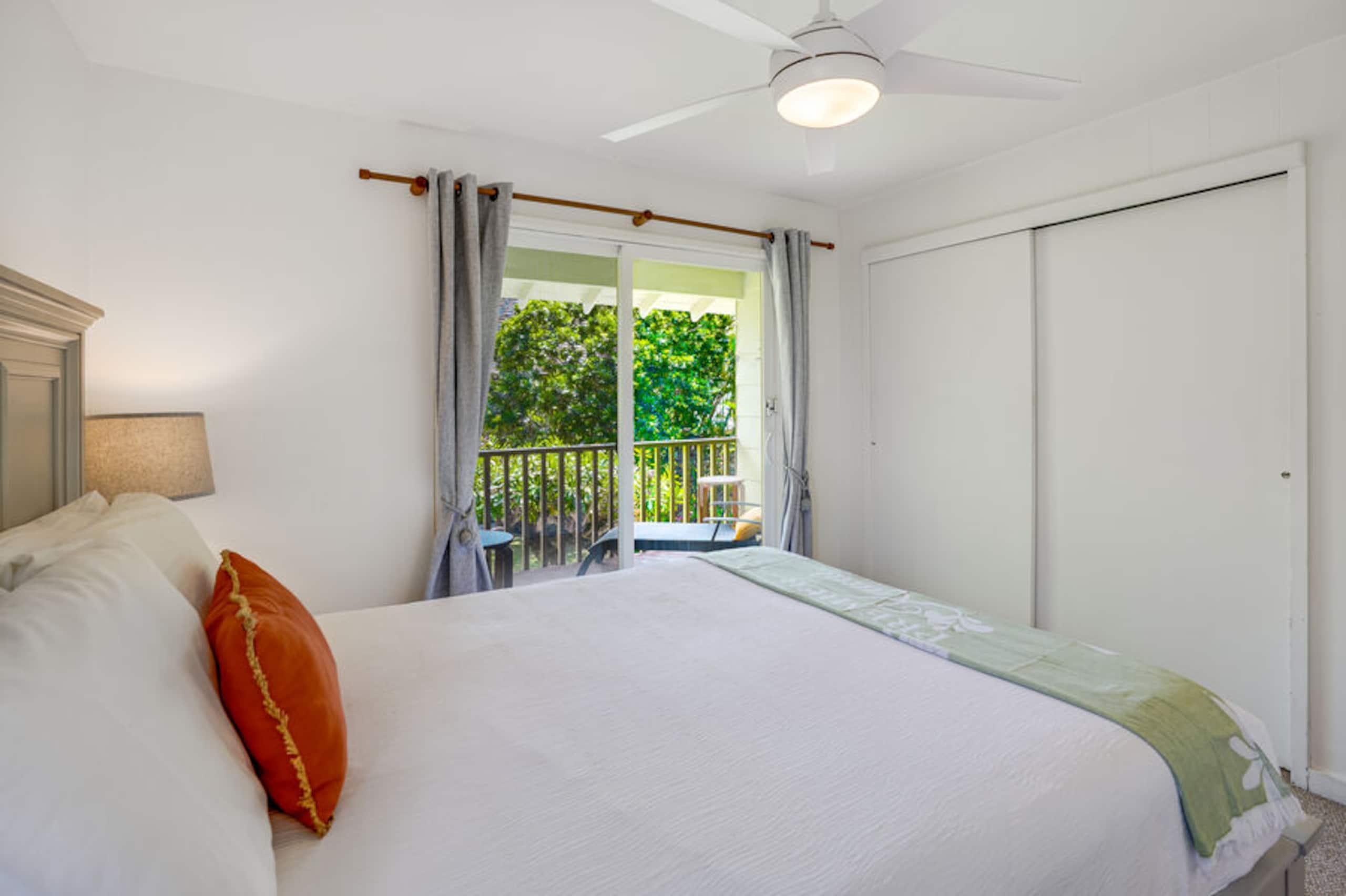 Condo in Kapaa · ★4.33 · 2 bedrooms · 2 beds · 1.5 baths - Image 6