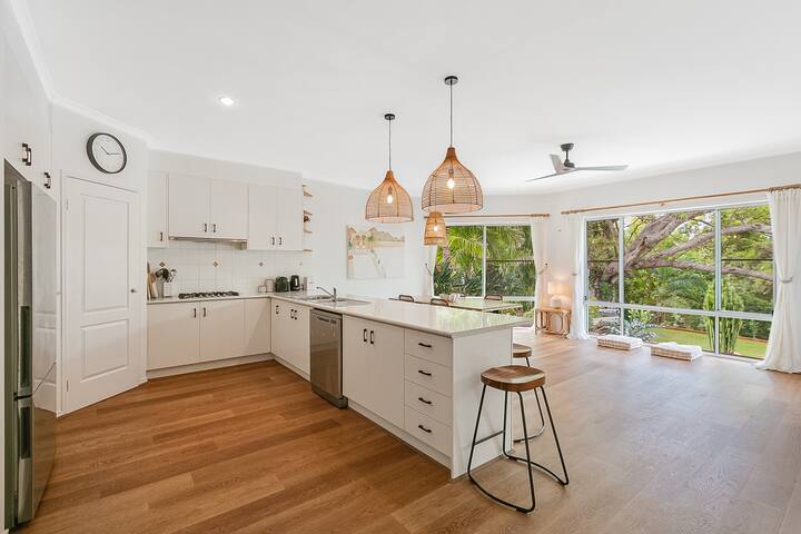 Fig Tree Retreat @ Koala Beach by uHoliday gallery image 4