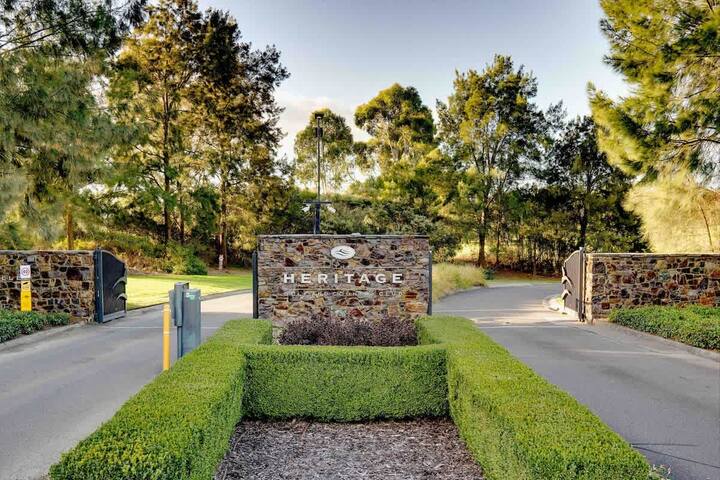 Yarra Valley Serenity House in Golf Country Club gallery image 4
