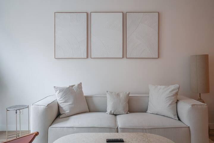 Amazing apartment-3Bedrooms 3Bathrooms-Lavapiés gallery image 5