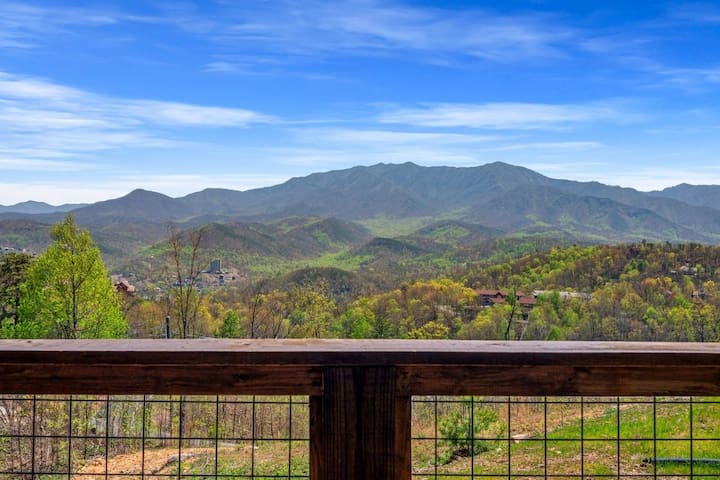 Mountain Laurel Chalets managed Airbnb listing 3