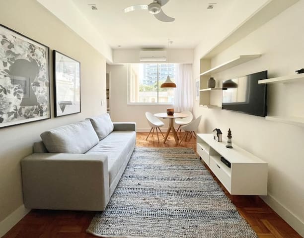 Laris Rio – Leblon Top – Carlos Góis