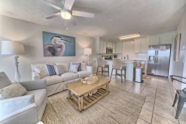 Newly Remodeled Beach Bliss At Horizon South! - Panama City Beach, FL