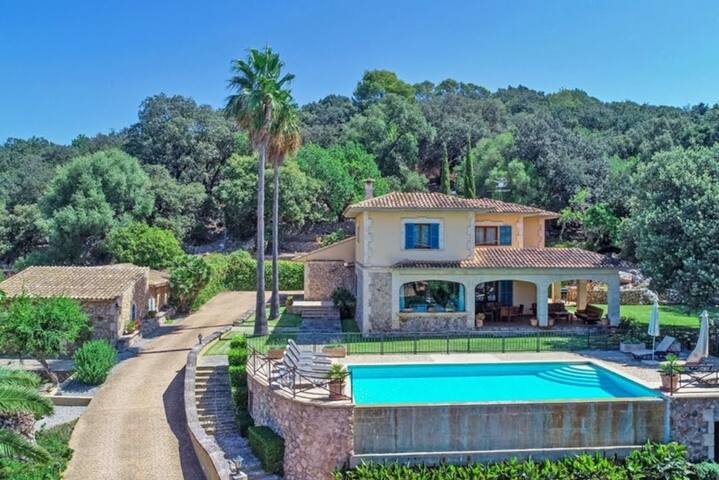 Es Pujols gallery image 2