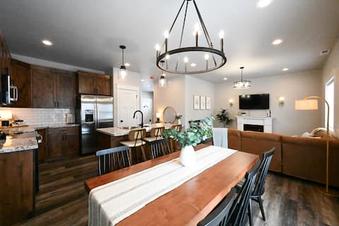 BRAND NEW! 3 Bed, 2 1/2 Bath