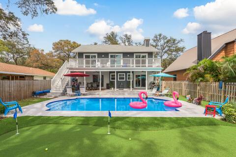 Luxury Tropical Oasis in Tarpon Springs