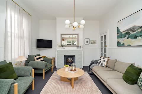 Successful Airbnb property: White Cottage & White Barn. Luxe city group stay. in West Hobart