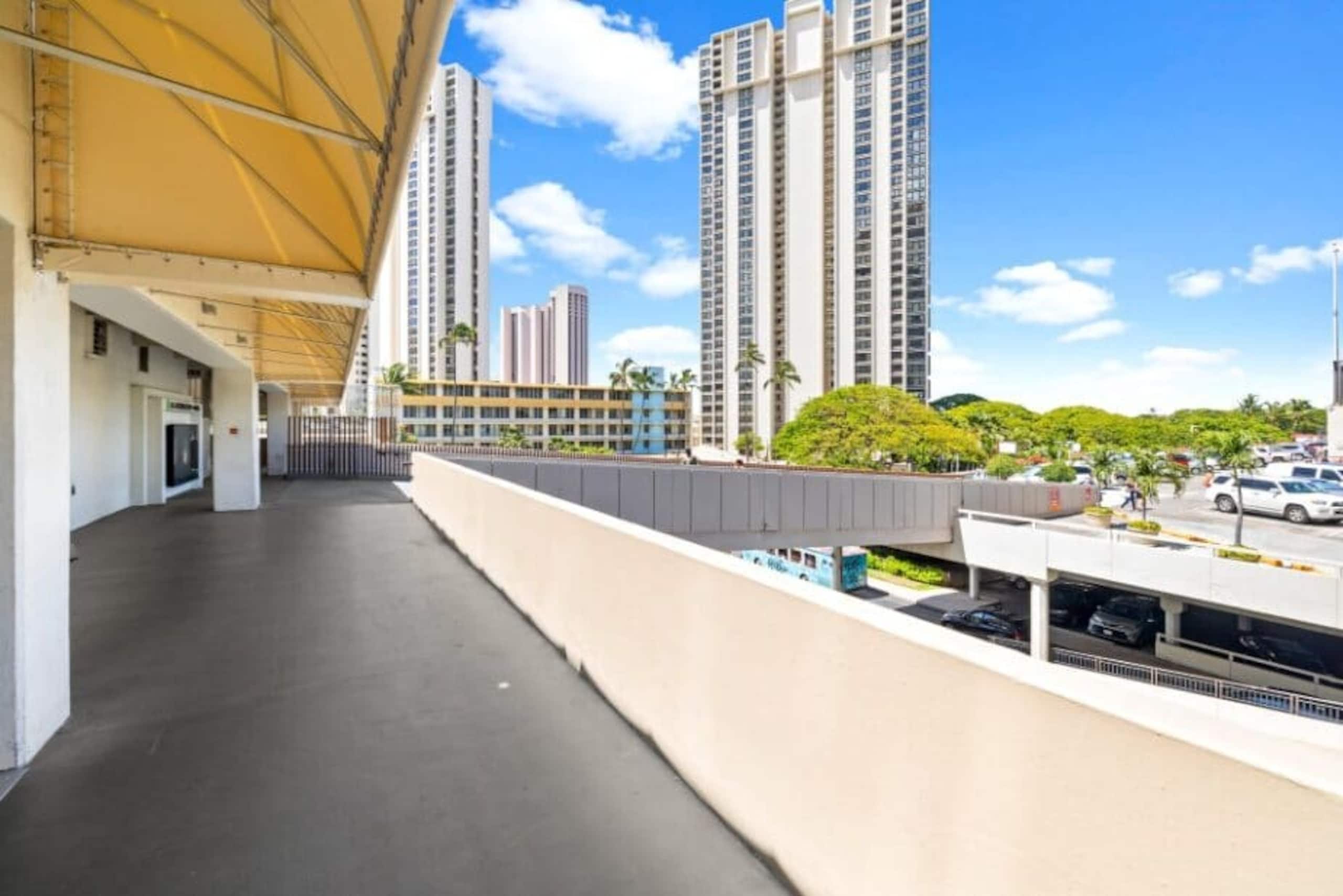 Hotel in Honolulu · ★4.7 · 1 bedroom · 2 beds · 1 private bath - Image 31