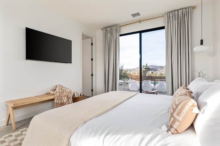 Hyrje në ambientet e jashtme nga dhoma jote.