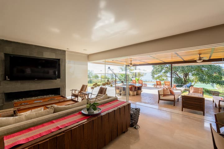 Exclusive Mansion With Padel, Lake Access Ajijic - Ajijic