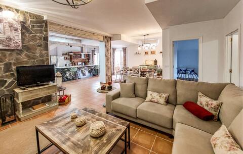 3 bedroom lovely home in El Bosque
