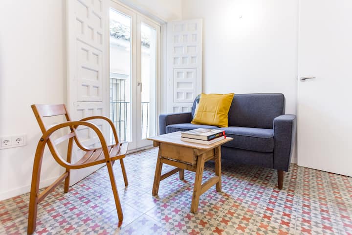 Central Apartment For 3 With A Terrace - Seville