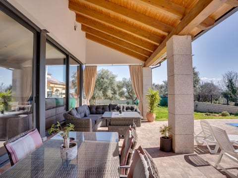 Airbnb con mejor rendimiento: Villa Nadine en Candeleda
