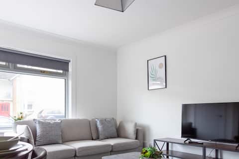 Snug Modern Home in Blantyre