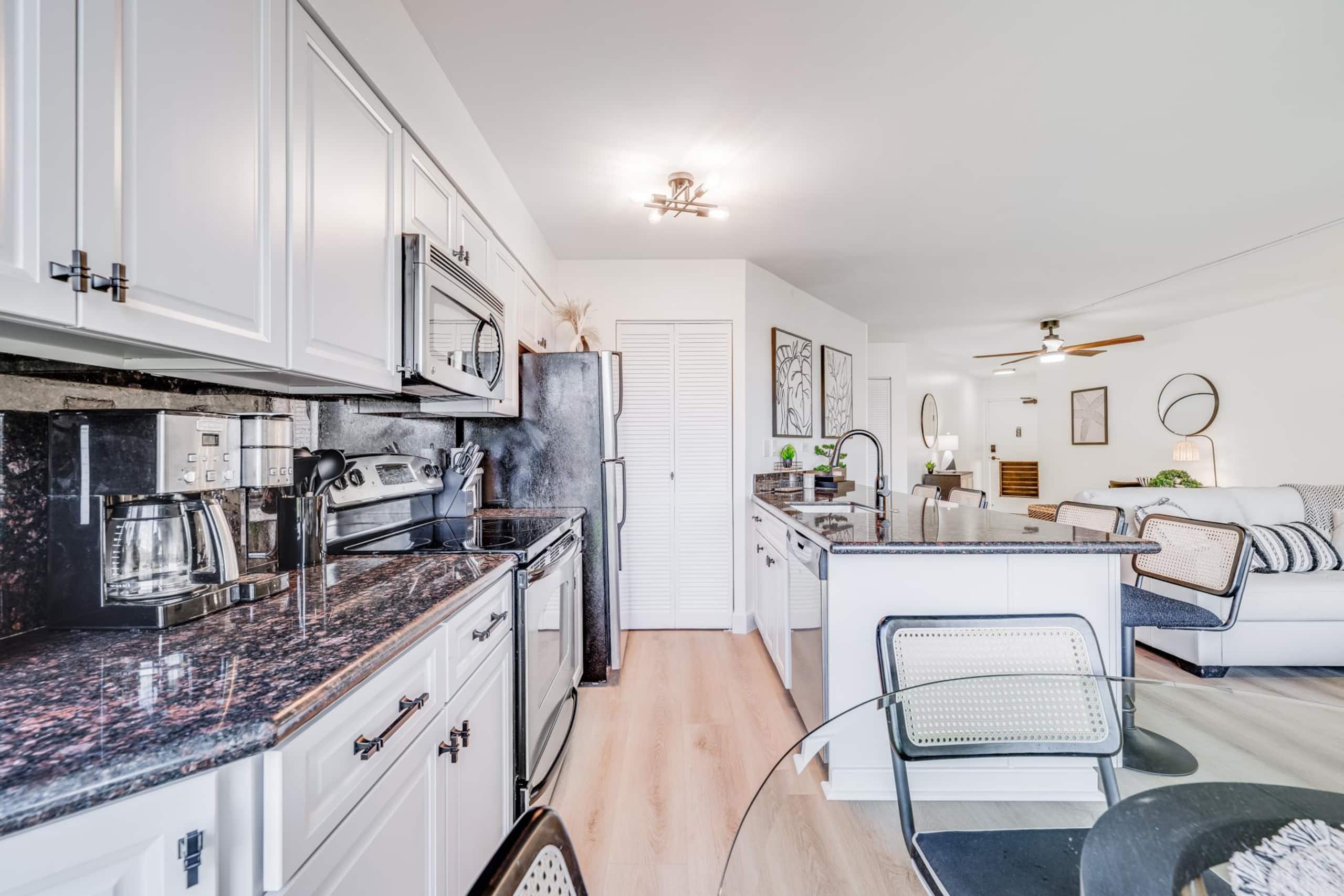 Condo in Kihei · ★4.75 · 2 bedrooms · 3 beds · 2 baths - Image 3