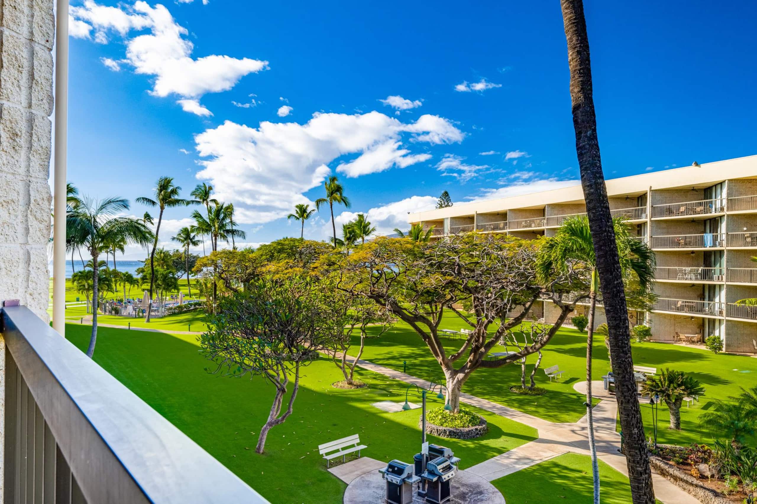 Condo in Kihei · ★4.75 · 2 bedrooms · 3 beds · 2 baths - Image 24