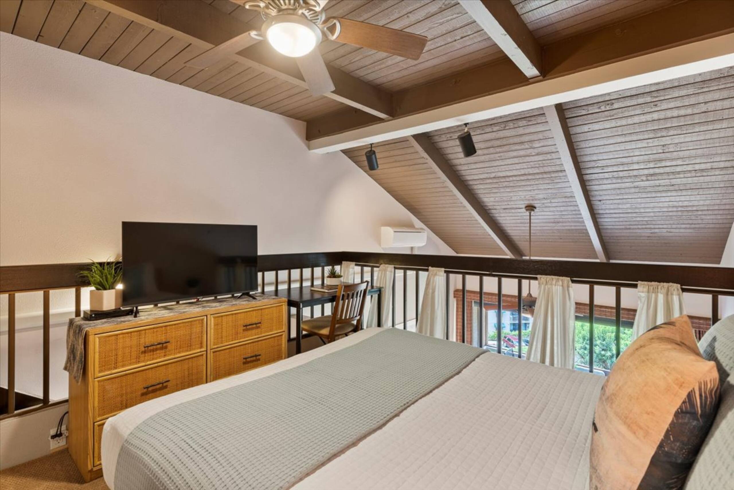 Condo in Kihei · ★4.7 · 2 bedrooms · 2 beds · 2 shared baths - Image 29