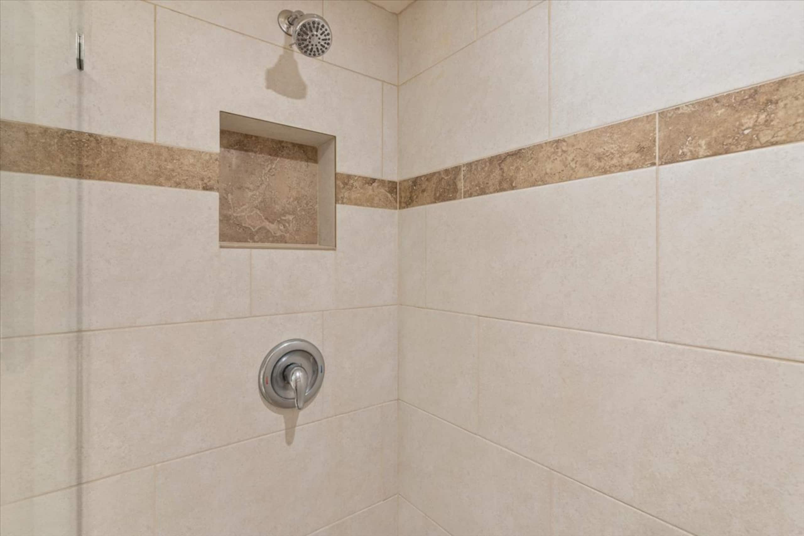 Condo in Kihei · ★4.7 · 2 bedrooms · 2 beds · 2 shared baths - Image 26