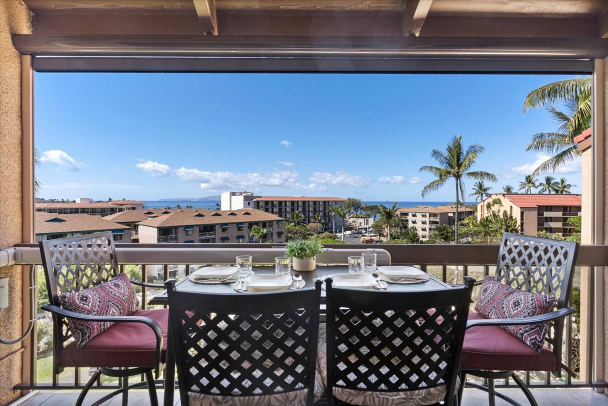 Condo in Kihei · ★4.7 · 2 bedrooms · 2 beds · 2 shared baths - Image 1