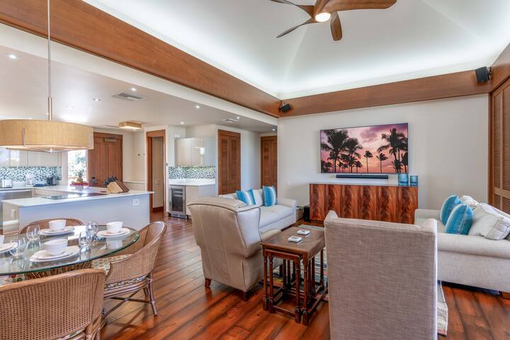 Oceanfront Penthouse Condo in Prime Location gallery image 5