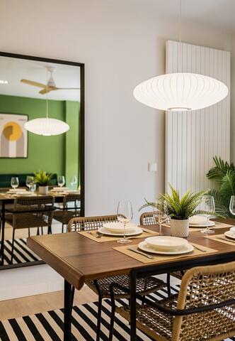 Sunrise Suite: 1 min from Beach gallery image 3