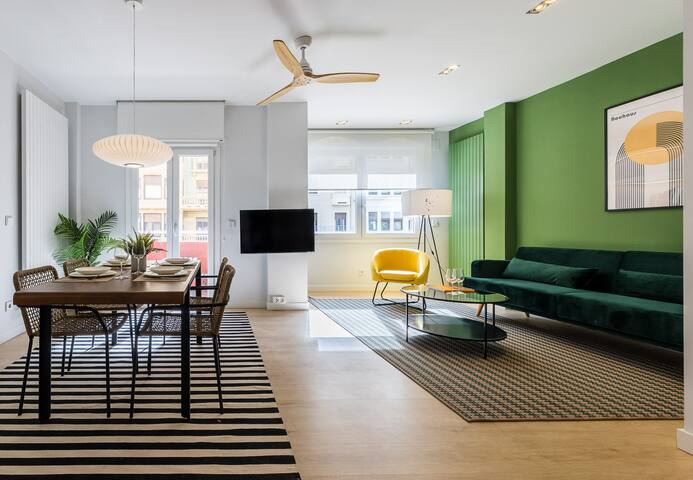 Sunrise Suite: 1 min from Beach gallery image 2