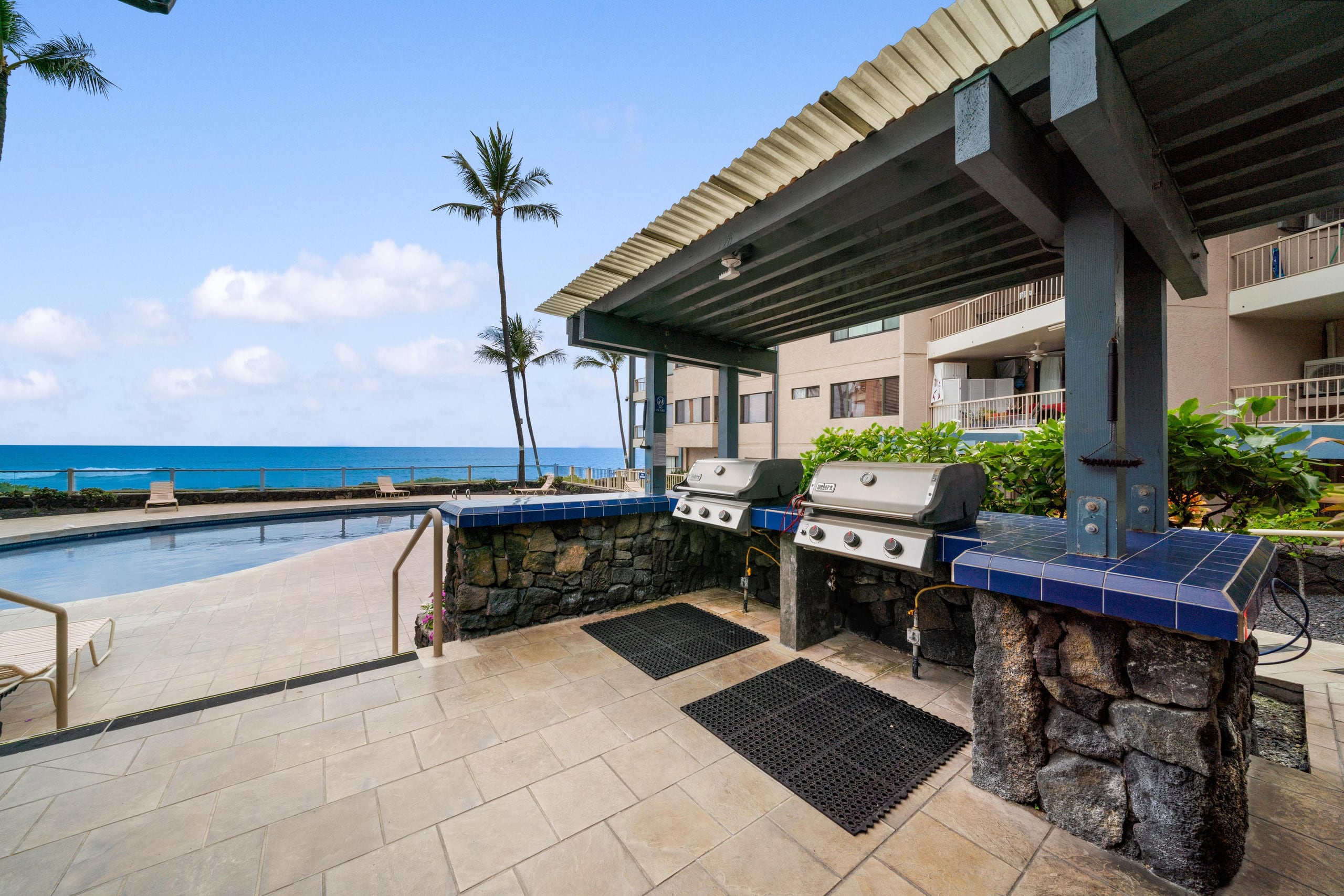 Condo in Kailua-Kona · ★4.67 · 3 bedrooms · 4 beds · 3 baths - Image 36