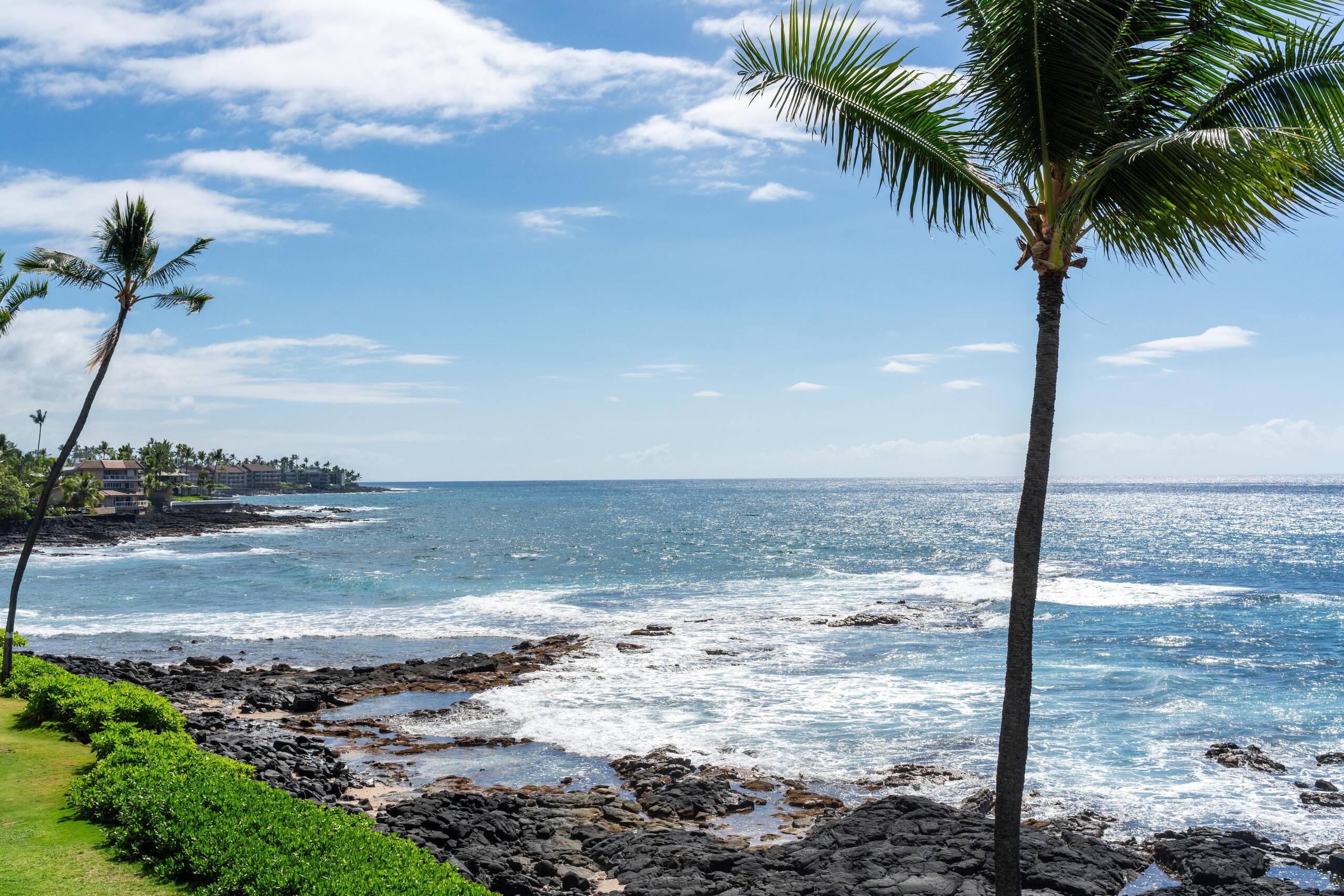 Condo in Kailua-Kona · ★4.67 · 3 bedrooms · 4 beds · 3 baths - Image 39