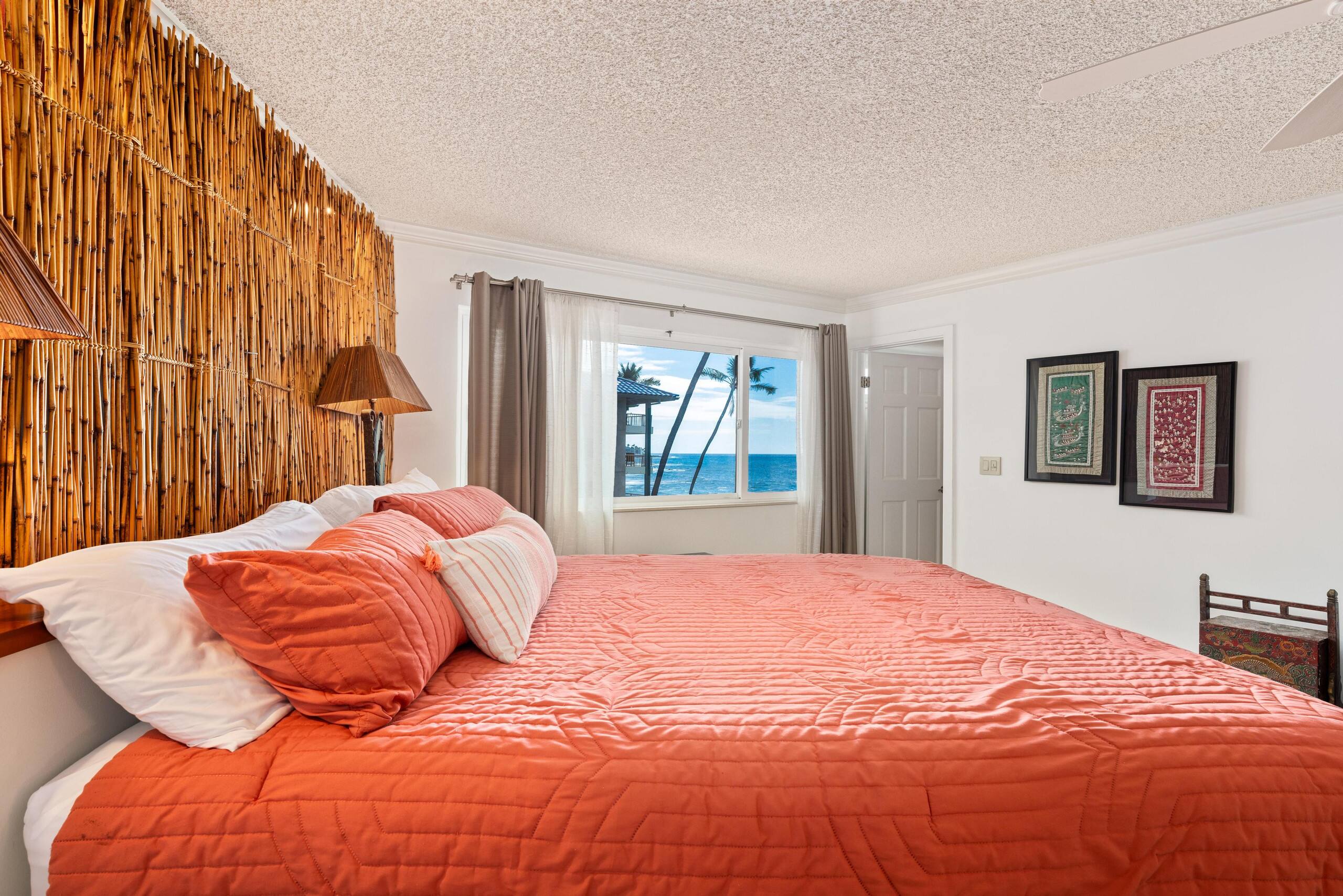 Condo in Kailua-Kona · ★4.67 · 3 bedrooms · 4 beds · 3 baths - Image 16