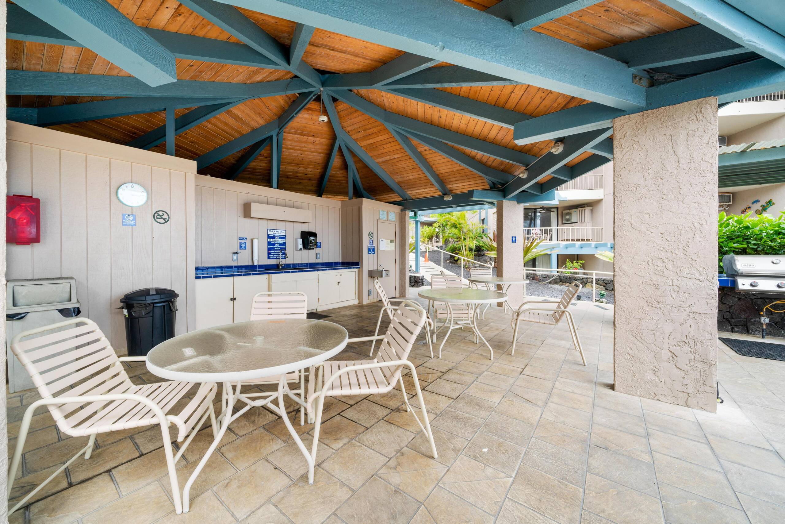 Condo in Kailua-Kona · ★4.67 · 3 bedrooms · 4 beds · 3 baths - Image 37