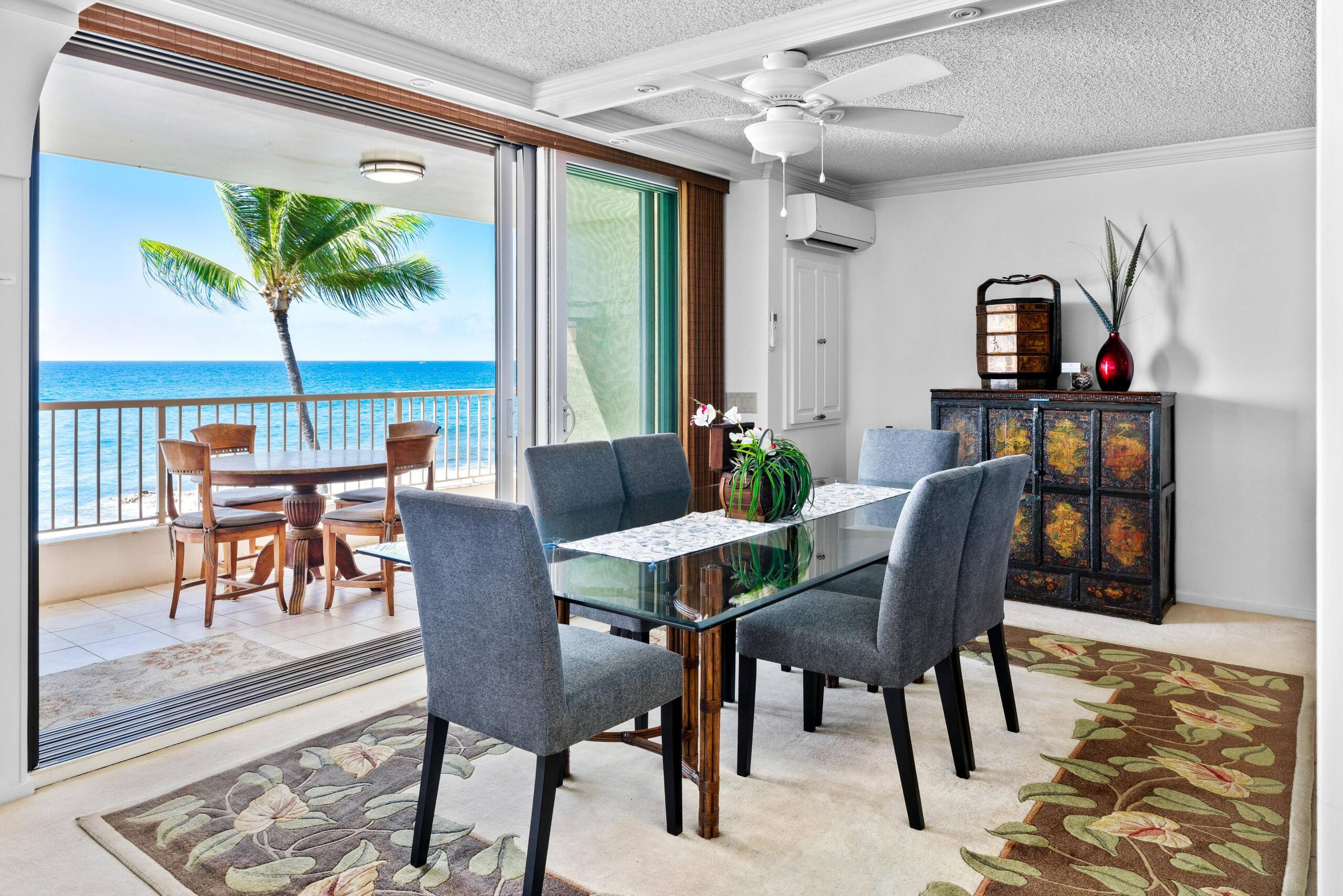 Condo in Kailua-Kona · ★4.67 · 3 bedrooms · 4 beds · 3 baths - Image 2