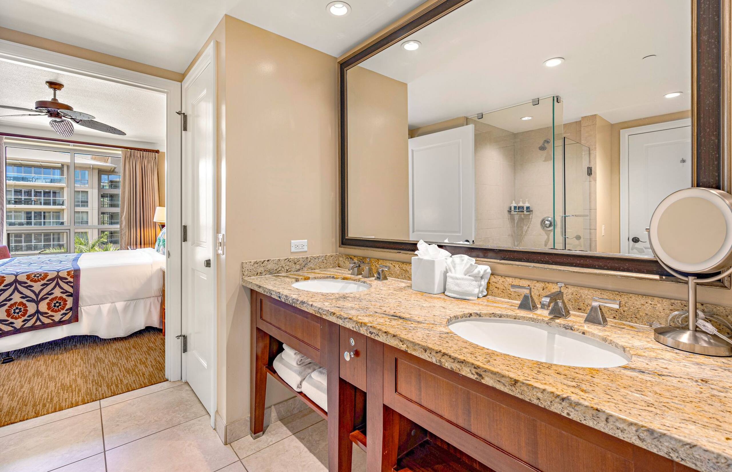 Condo in Lahaina · ★4.83 · 1 bedroom · 2 beds · 1 bath - Image 19