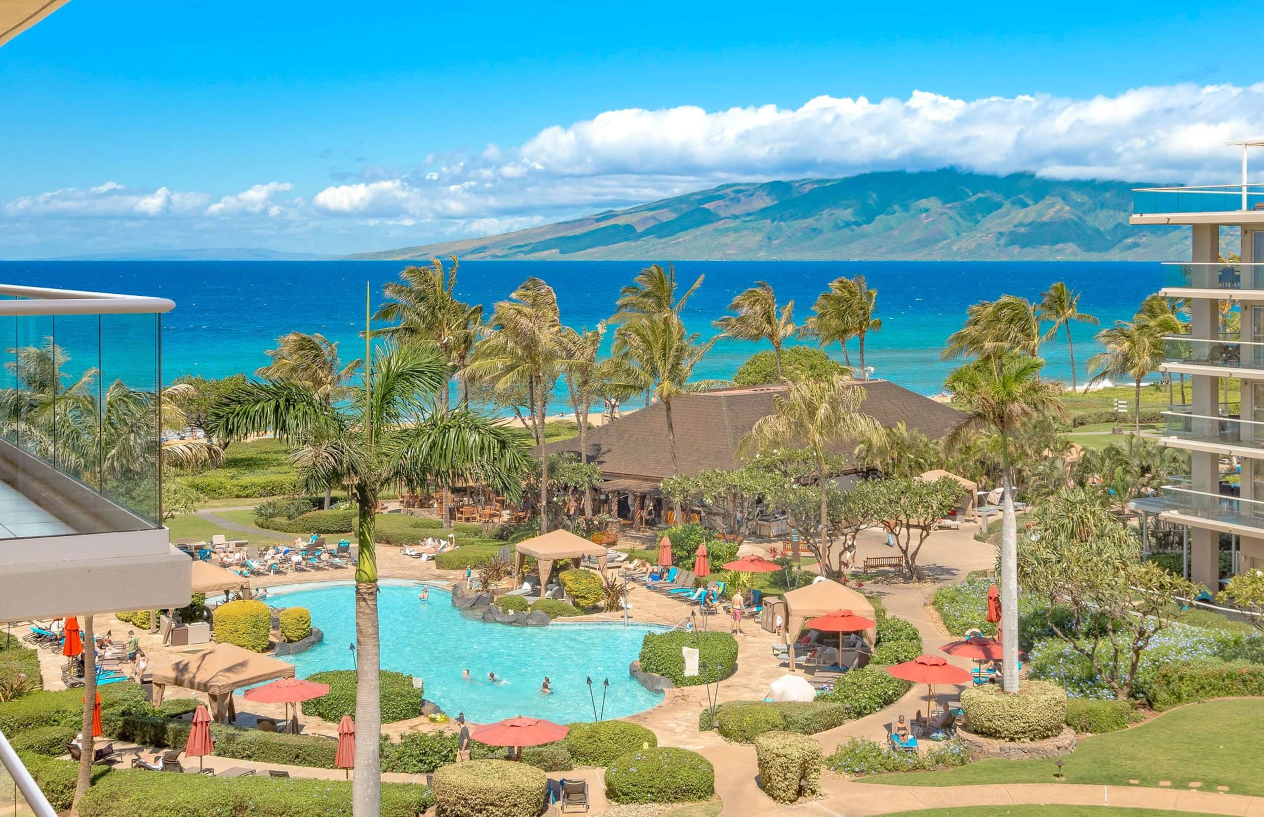 Condo in Lahaina · ★4.83 · 1 bedroom · 2 beds · 1 bath - Image 1