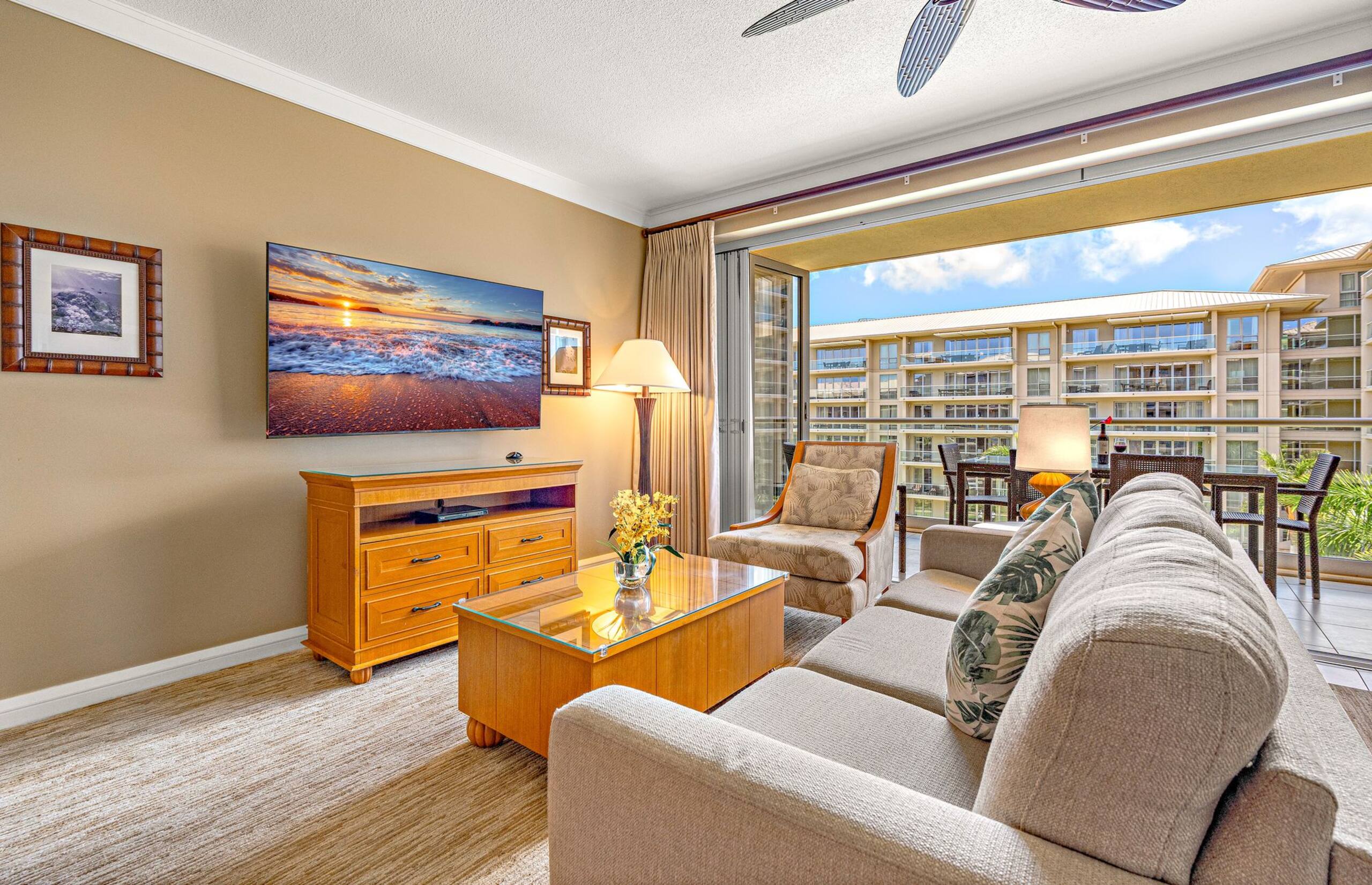 Condo in Lahaina · ★4.83 · 1 bedroom · 2 beds · 1 bath - Image 12