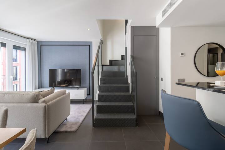 Amazing private terrace Rastro Latina area gallery image 2