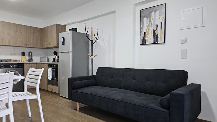 Stay: Blissful Apartment | Swimming Pool | Veranda - Protaras