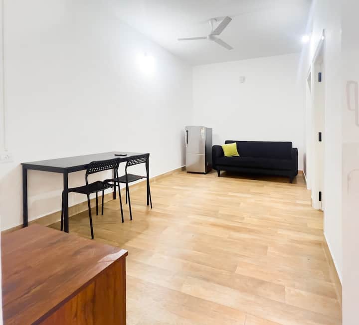 Classic 1bhk With Ac | 2-min Walk To Infosys - Bangalore