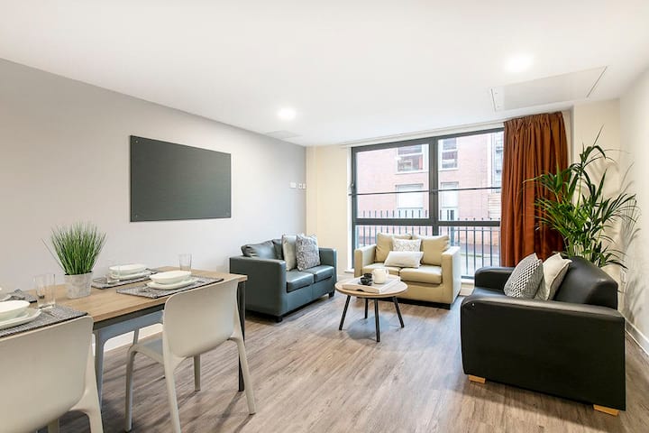 For Students Only Spacious Ensuites In Sheffield - Sheffield