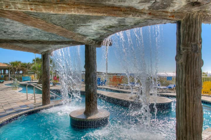 Towers On The Grove 1226-1br Condo-great Amenities - North Myrtle Beach, SC